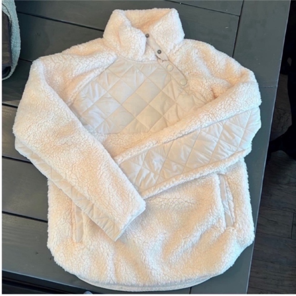 NWT Abercrombie & Fitch Winterized Fleece.